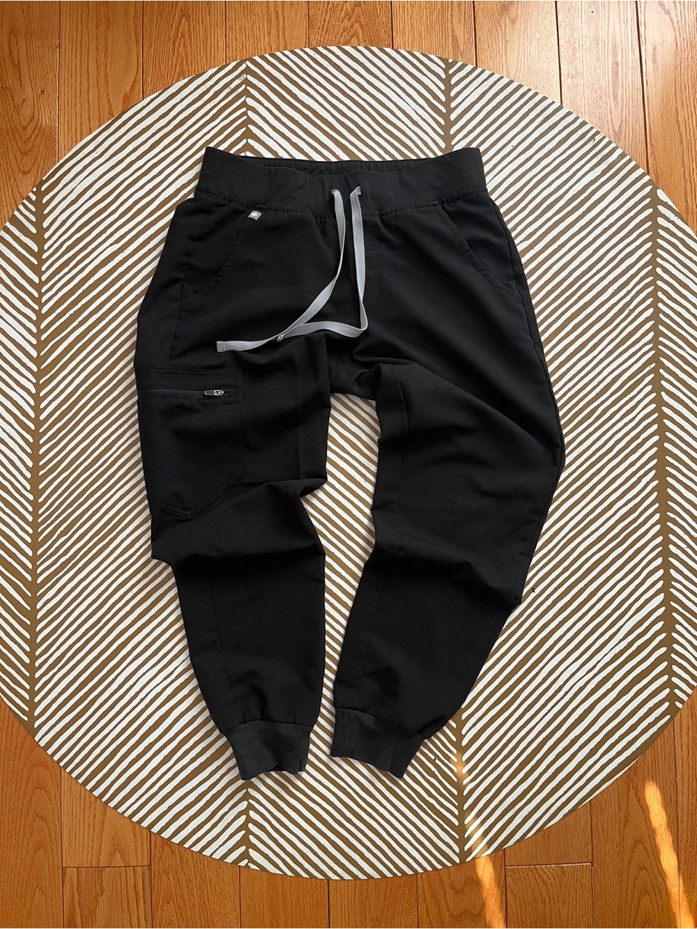 FIGS Zamora Scrub Joggers Black (women's S / P)
